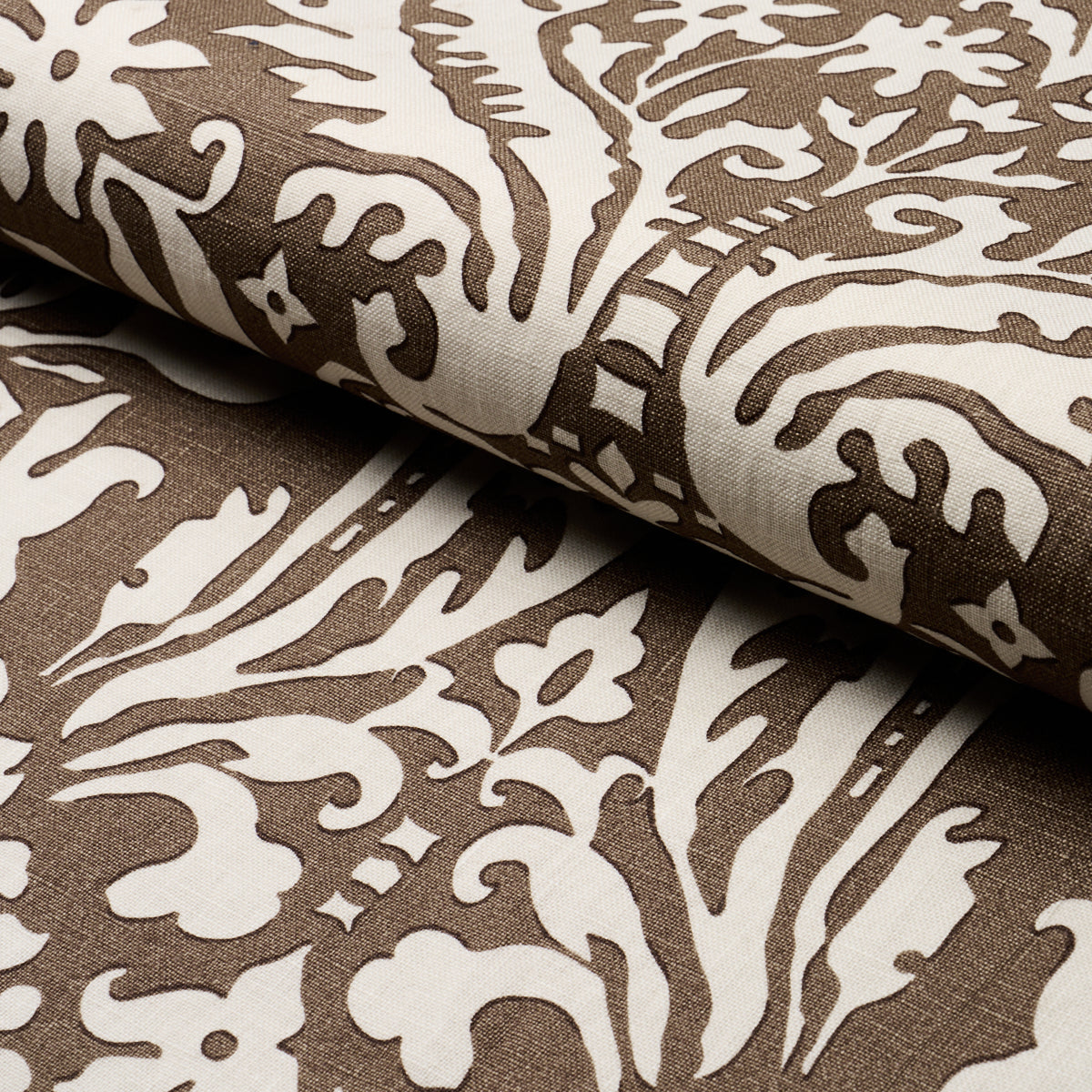 SUFFOLK DAMASK | Brown