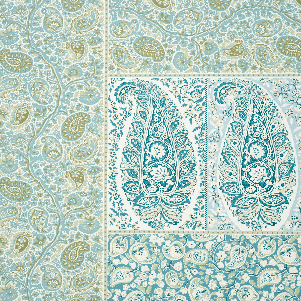 COLMERY PAISLEY PANEL SET | Peacock