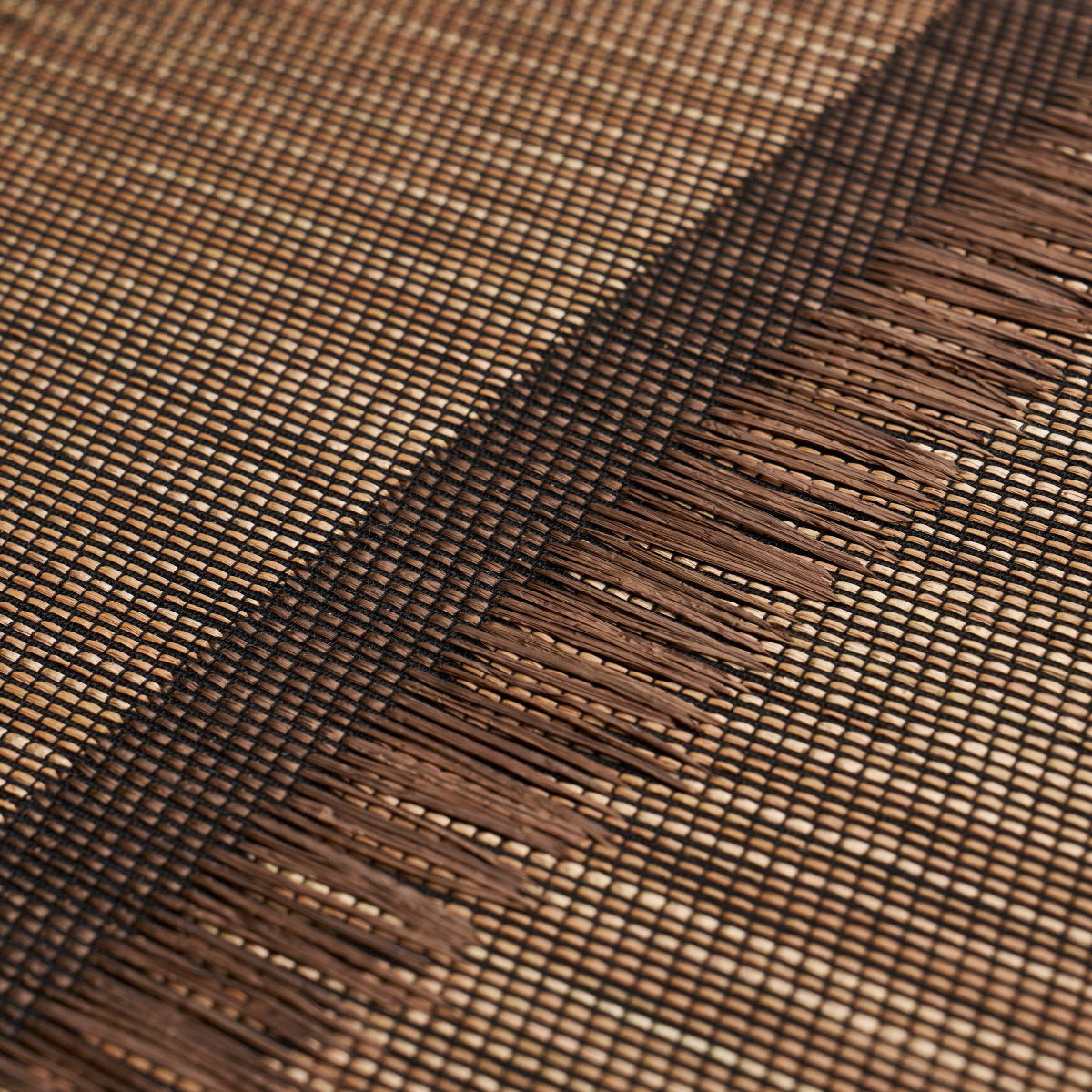 AXEL FRINGE WALLCOVERING | Brown/Copper