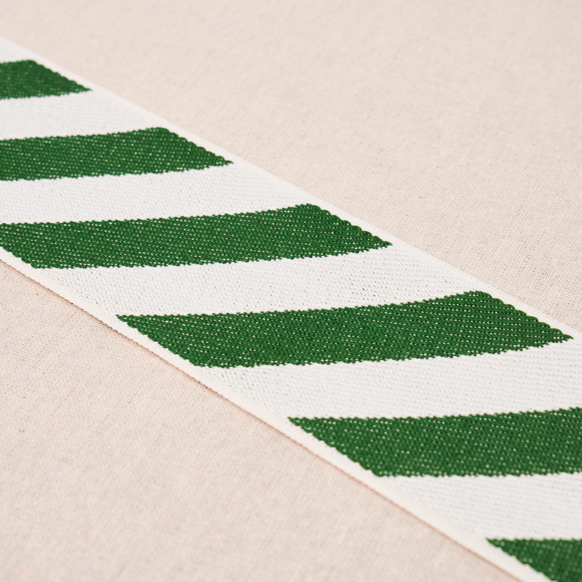 AIRMAIL II INDOOR/OUTDOOR TAPE | Green And Ivory