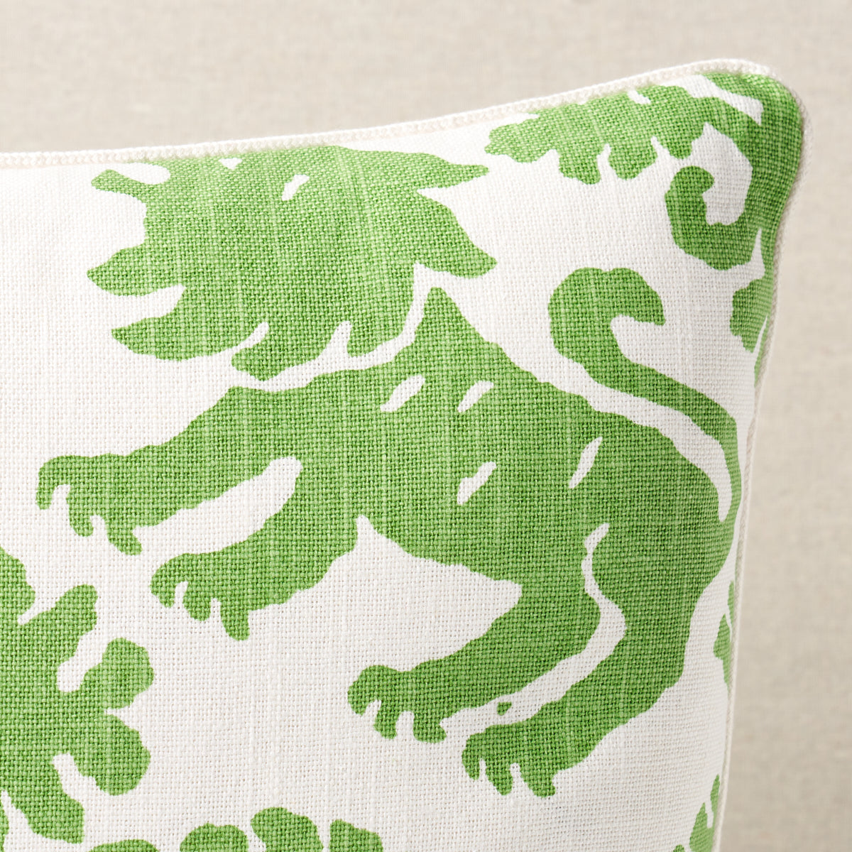 Regalia Pillow | Green