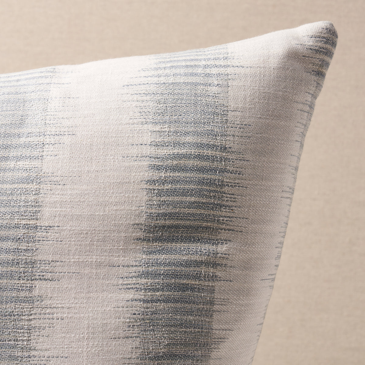 Cuscino Attleboro Ikat | Minerale