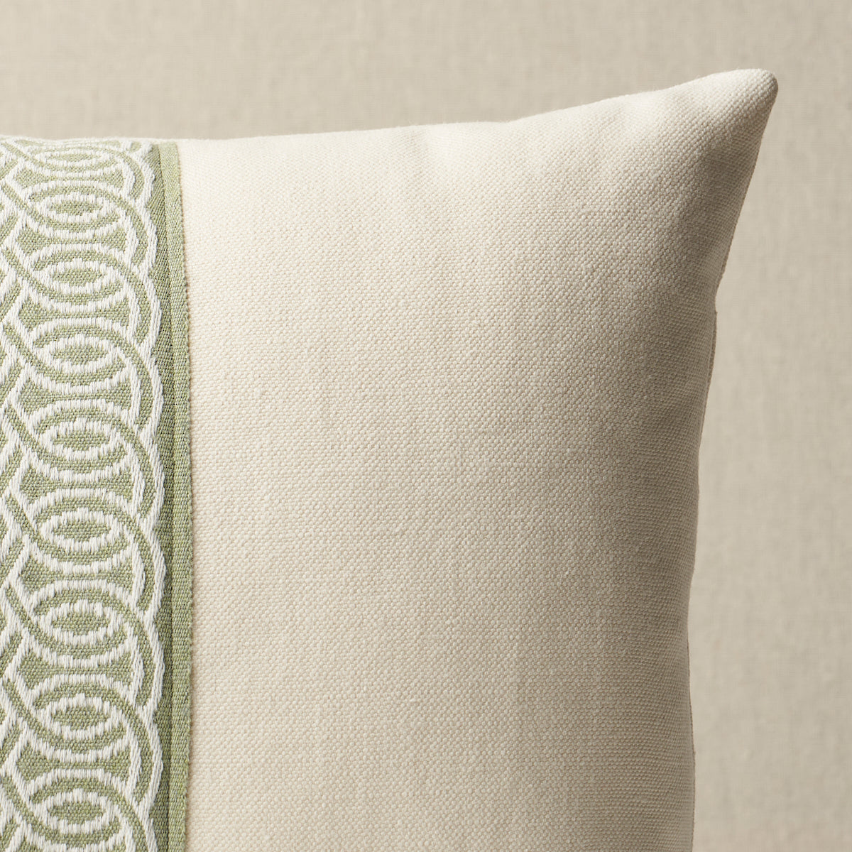 Infinito I/O Pillow | Sage